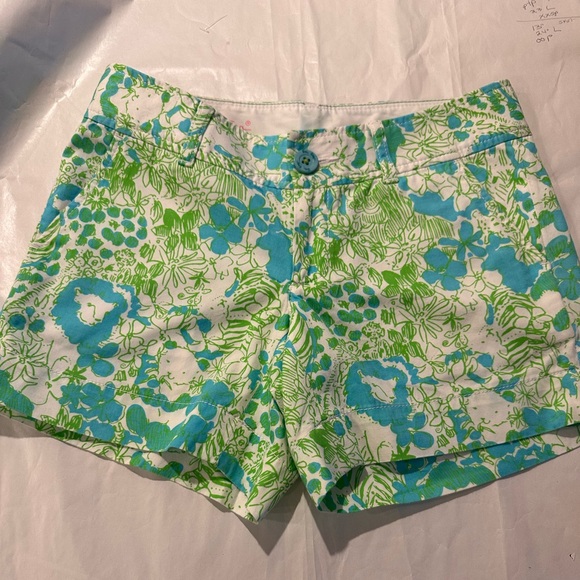 Lilly Pulitzer Shorts - Picture 1 of 4